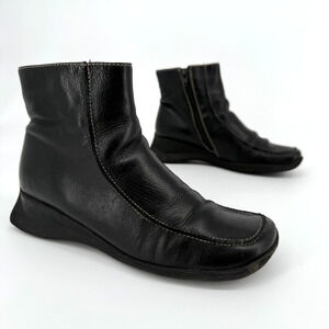 Kenneth Cole Reaction Black Leather Booties